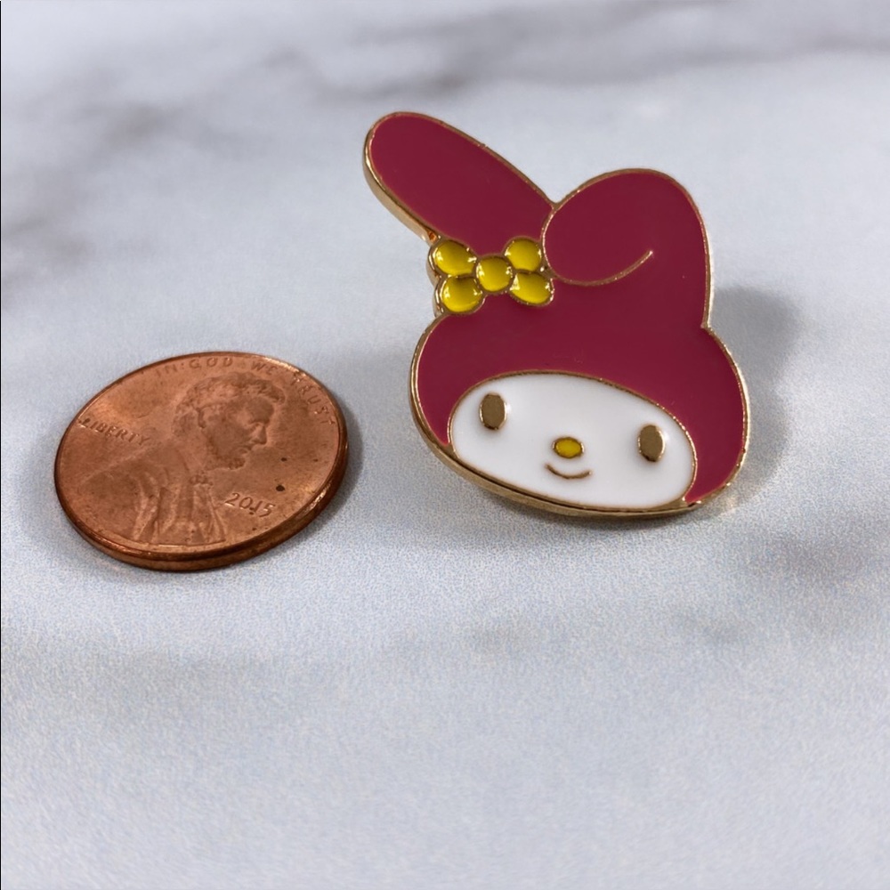 My Melody Hello Kitty Enamel Pin/ Brooch - Picture 2 of 3